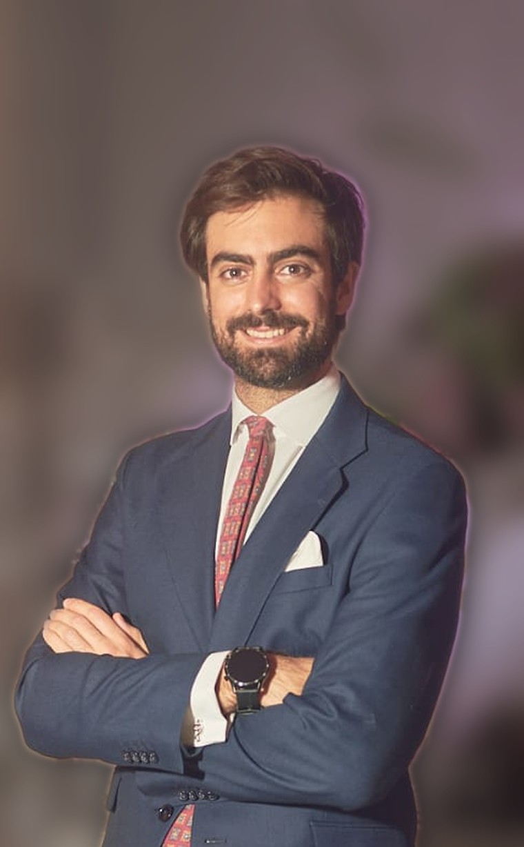 Julio Cancio, executive voice coach and professional opera tenor based in London